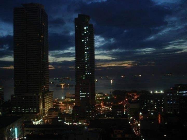 2 Separate Units, 1Br On 23Rd Flr And 3Br Penthouse On 41St Flr In Manila, Near Slec,Us Embassy, Mall And Parks With Excellent View Exteriér fotografie